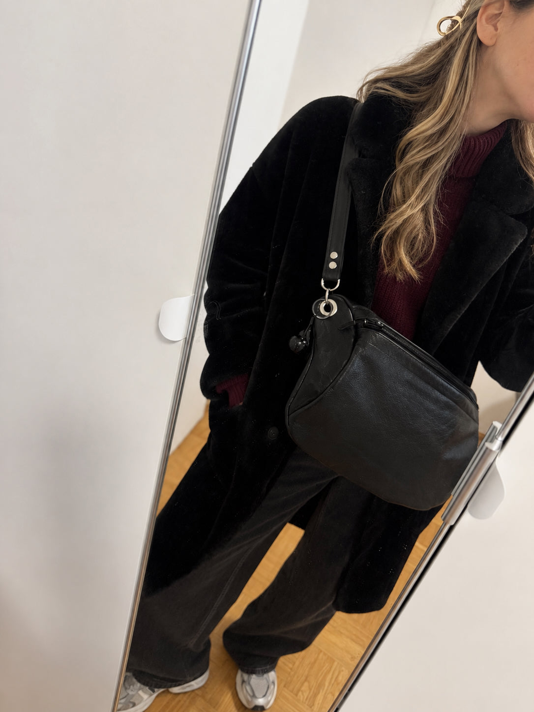 Sling Bag Large (Black Flora)