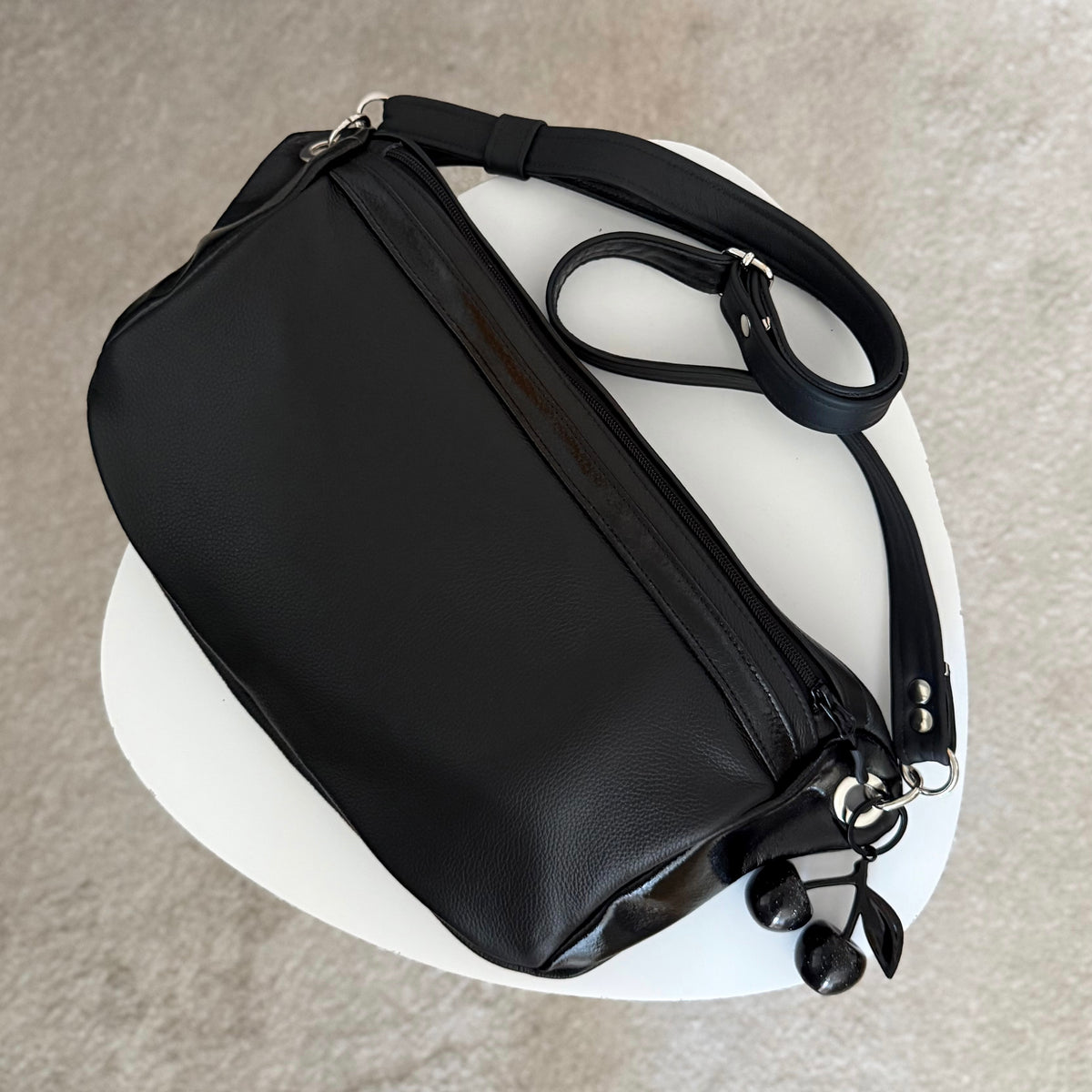 Sling-Tasche Large (Gloss)