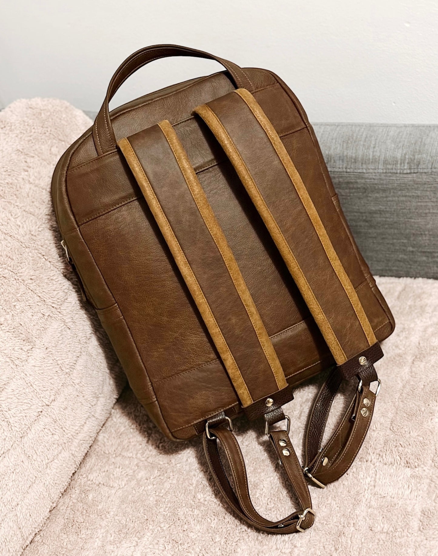 Classic Backpack (Cognac)