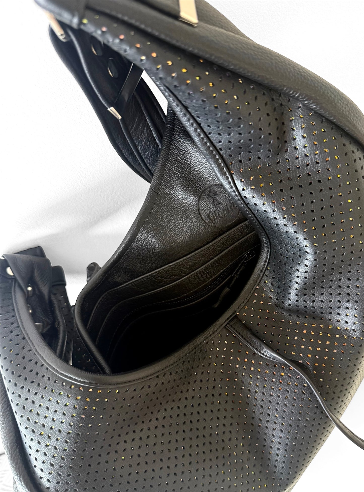 Hobo Bag Medium (Aura)