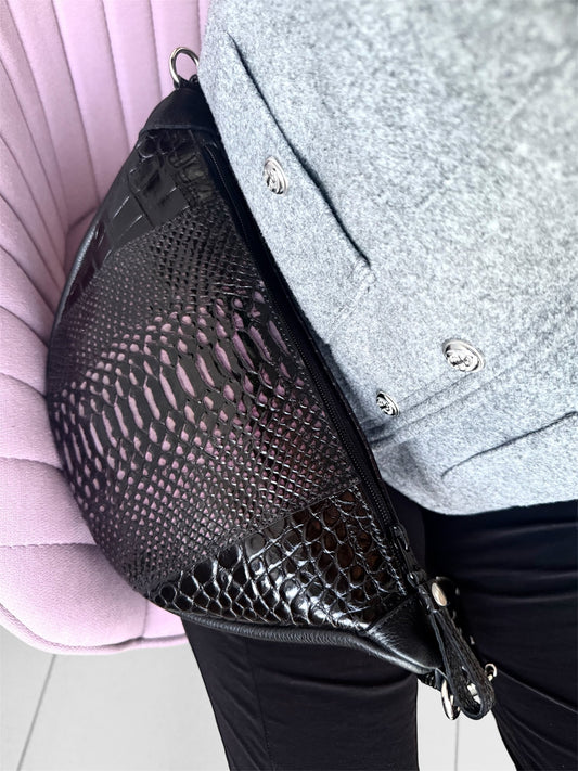 Moon Bag (Violet Noir)