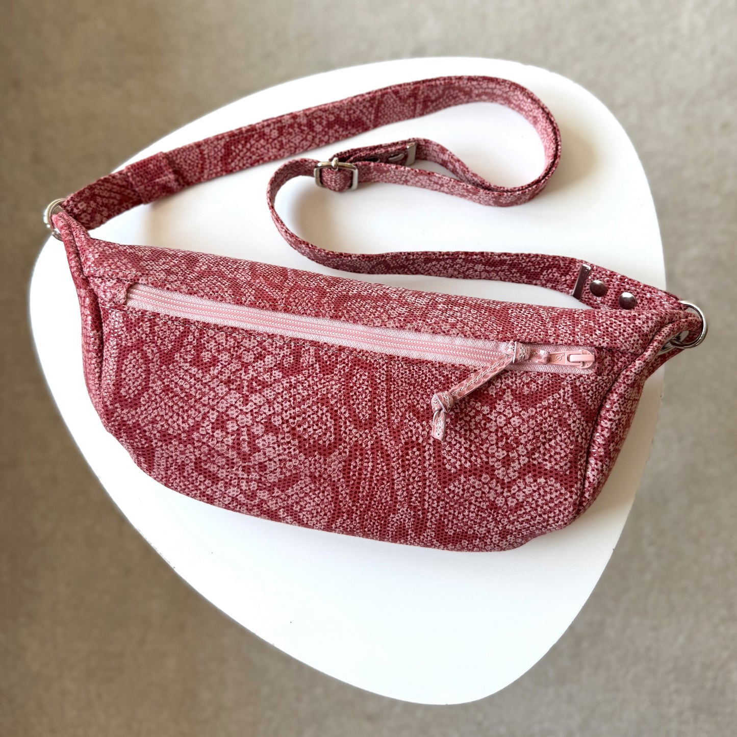 Sling Bag (Pink Grapefruit)