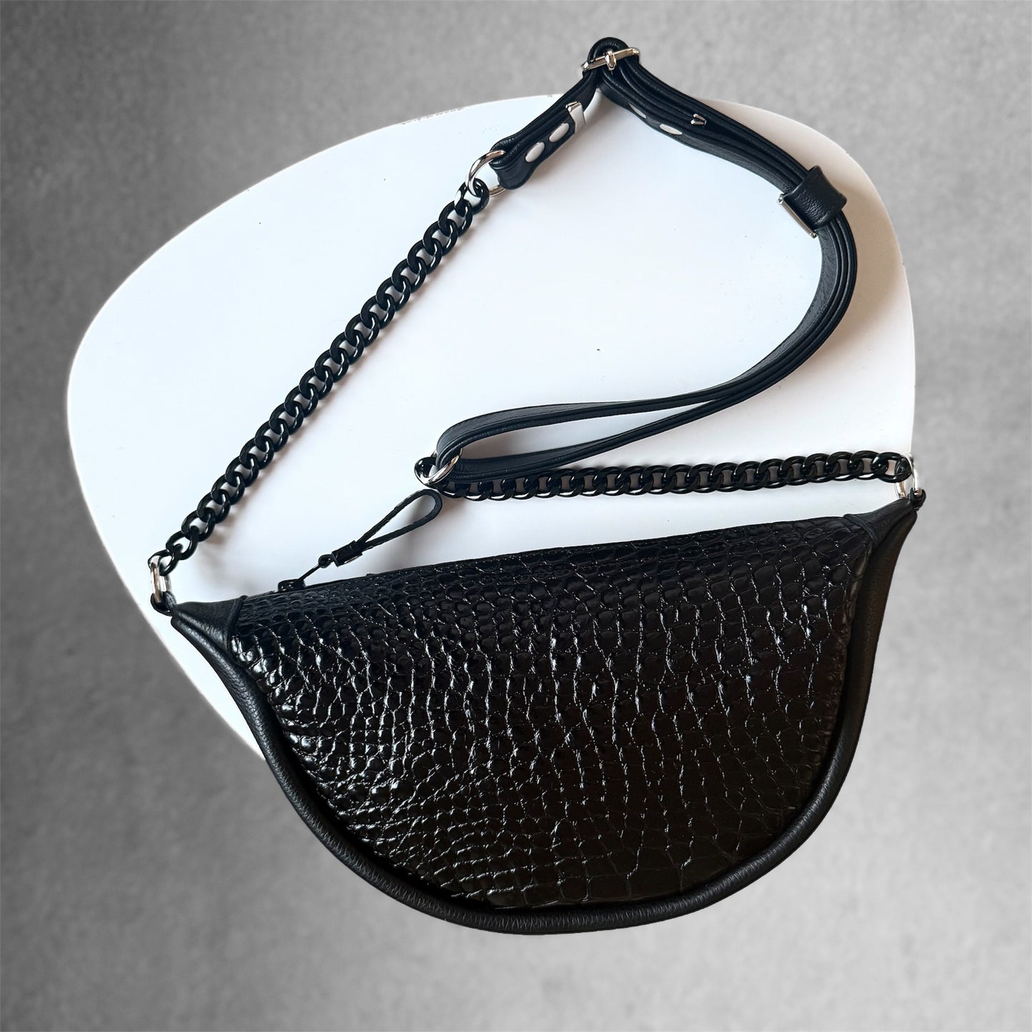 Moon Bag (Violet Noir)