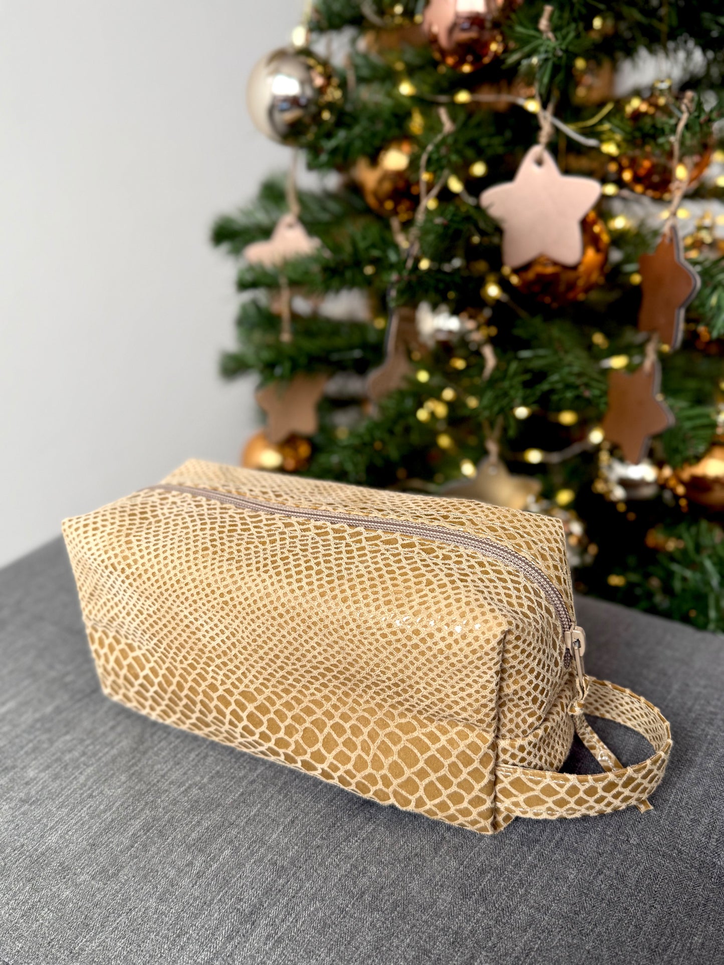 (Toaletna) torbica - Python