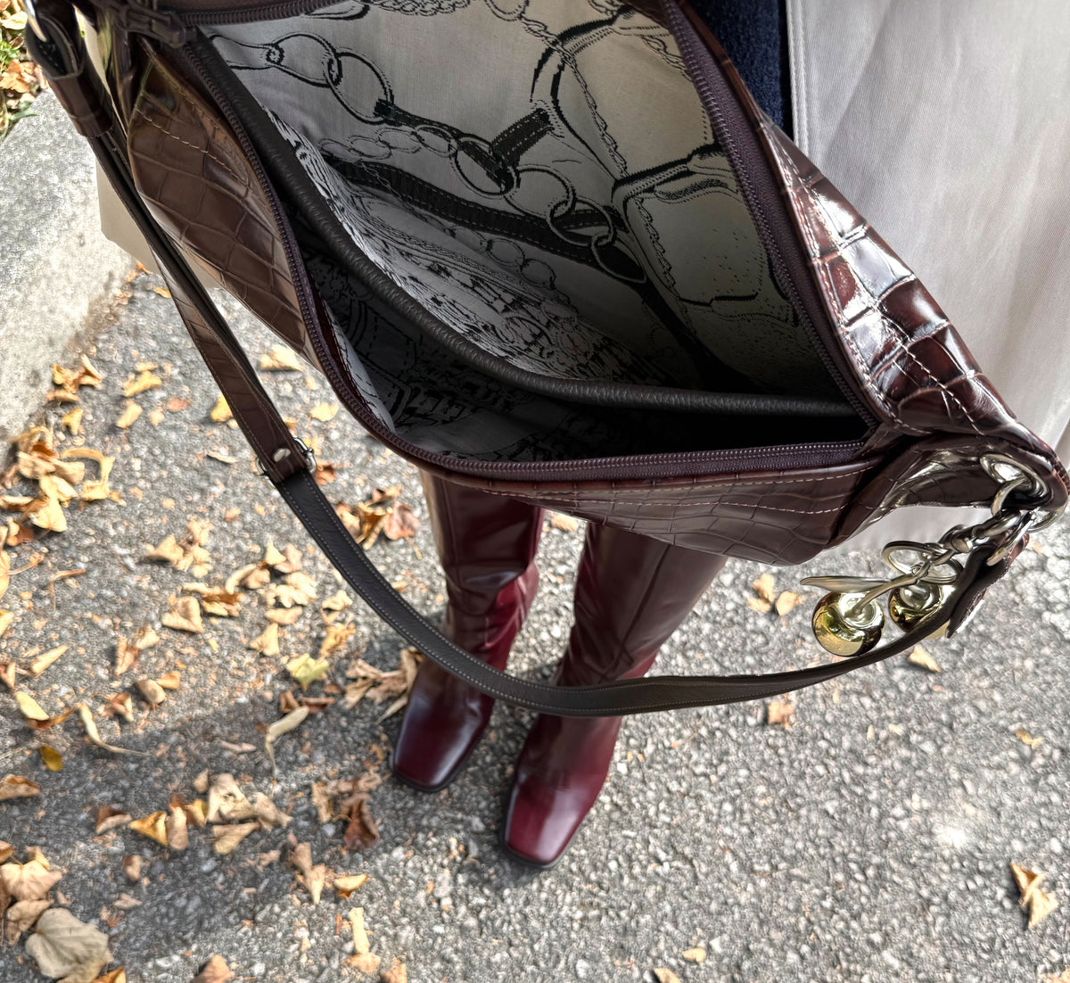 Sling Bag Large (Chocolate Truffle)